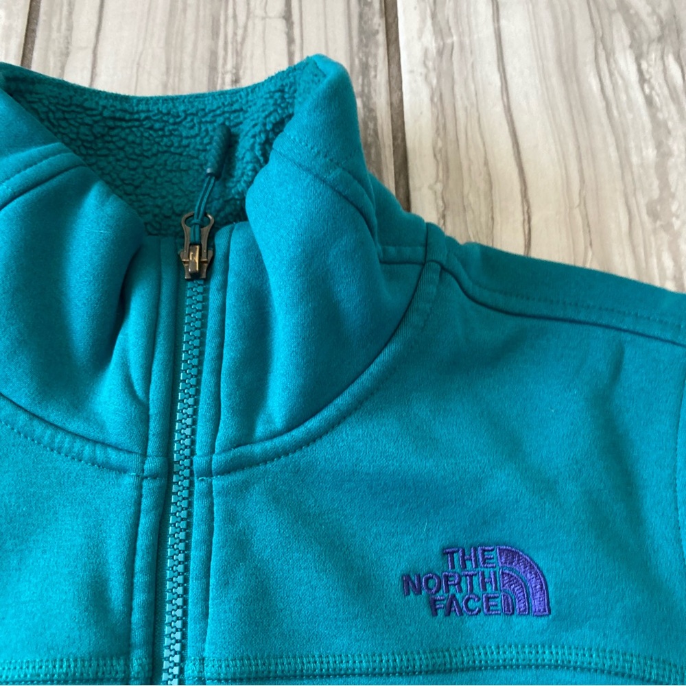 The North Face Polyester Jacket. Euc Like New - image 2